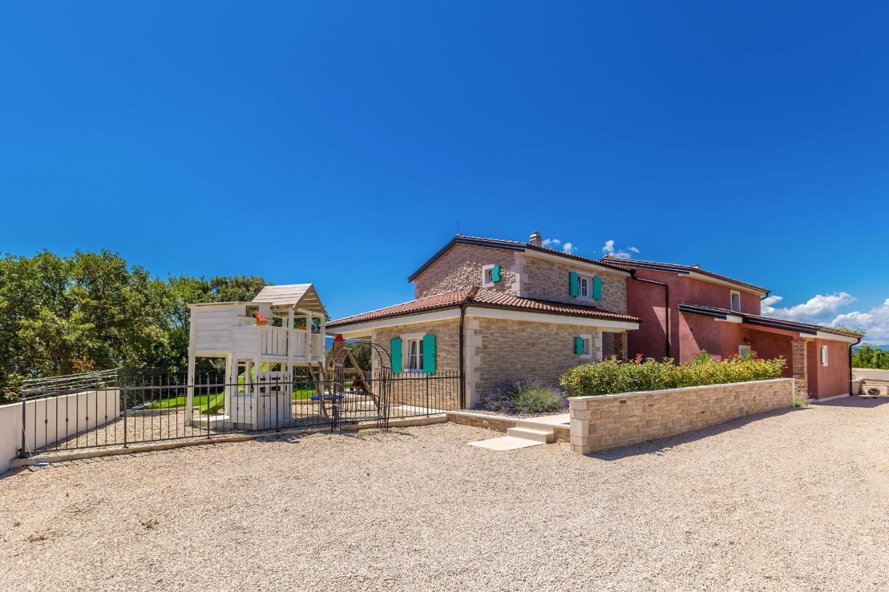 Holiday House Chiara Vrh  Екстер'єр фото