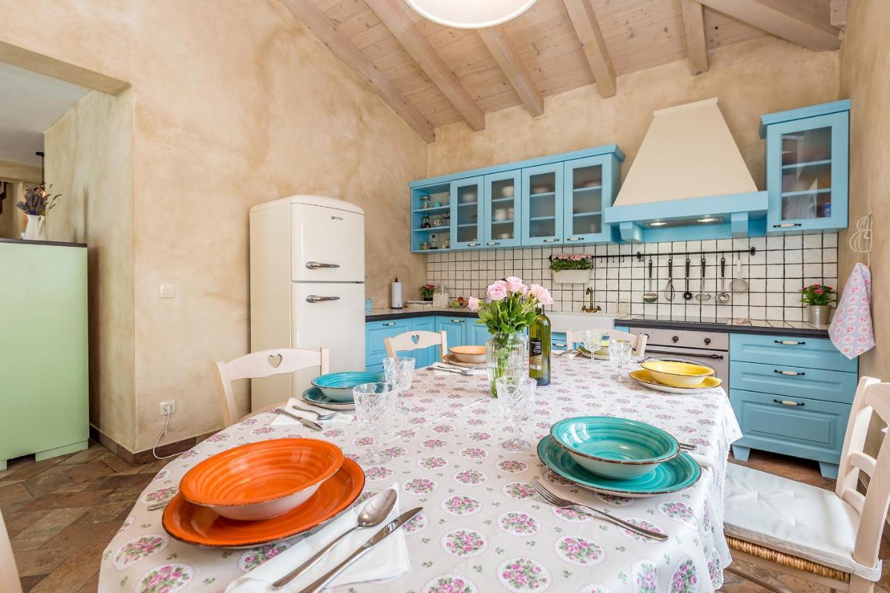 Holiday House Chiara Vrh  Екстер'єр фото
