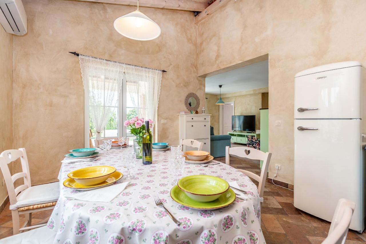Holiday House Chiara Vrh  Екстер'єр фото